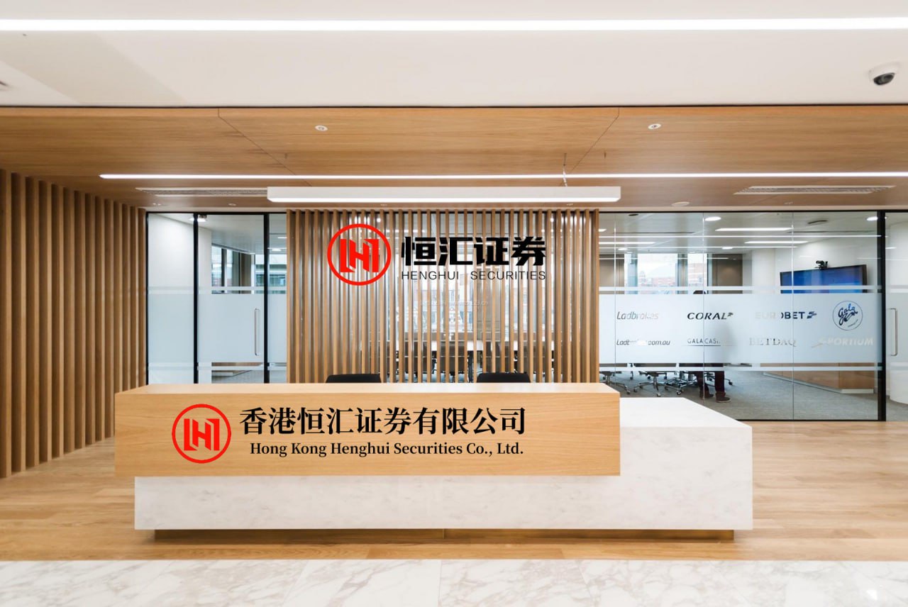 德恒财富 第41个教师节，李佳琦公益团队岳阳开展助学活动